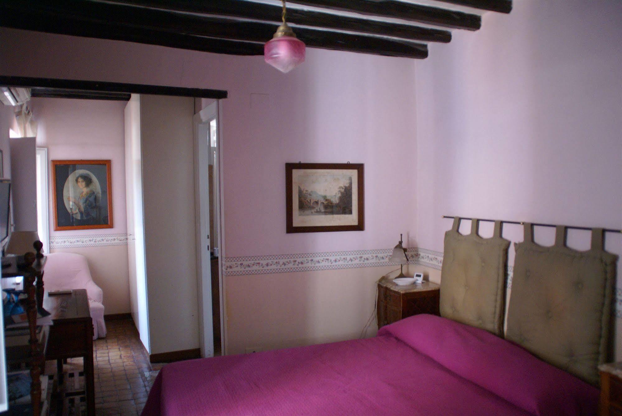 B&B Casa De Luca A Campo De Fiori Rome Exterior photo